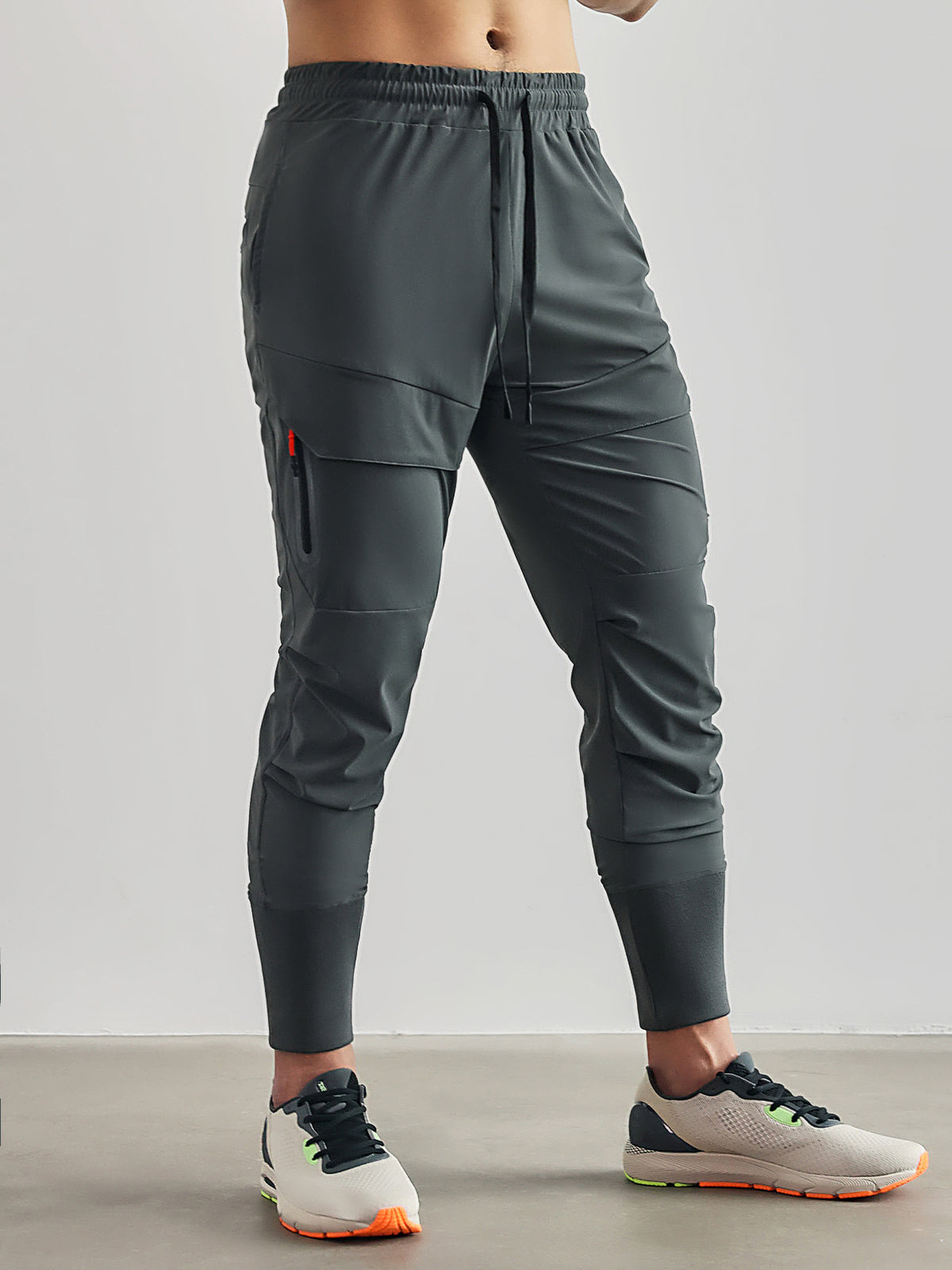 M's Stay Cool High Rib Cargo Jogger Athletic Pants